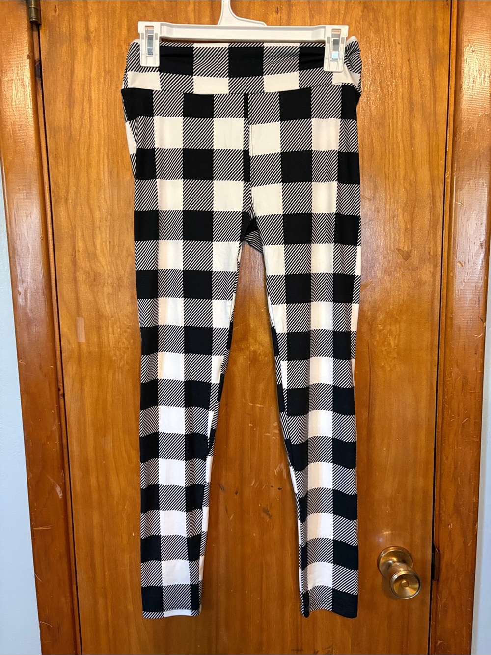NWOT - LuLaRoe Black and White Buffalo Plaid Women's Leggings - One Size (0-8)